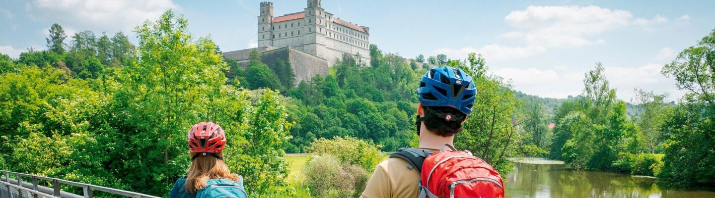 Radfahrer bei Eichsttt/Willibaldsburg | © Naturpark Altmhltal / Dietmar Denger