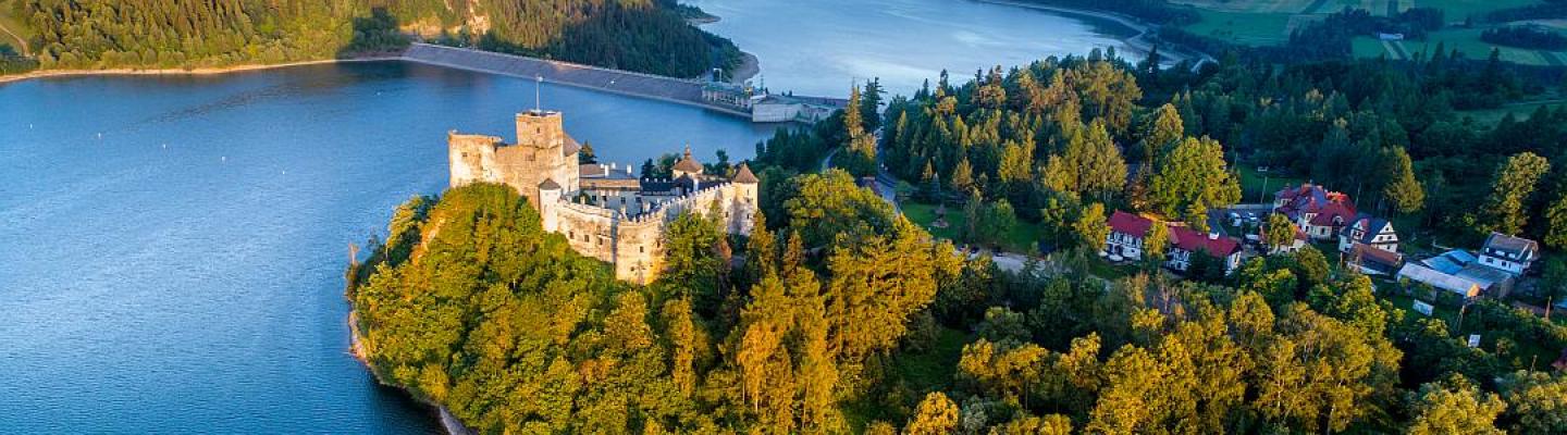 Dunajec - Castle Niedzica | © Aleh Varanishcha - stock.adobe.com