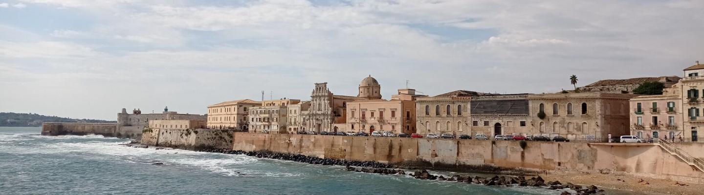 Blick auf die Kste und die Stadt Syrakus | © Ciclo